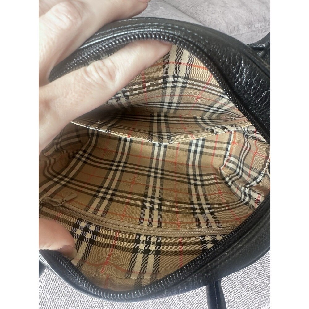 Burberry black pebbled leather top handle handbag Nova Check Interior - Picture 5 of 16